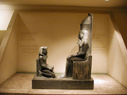 stateus in Luxor musemum